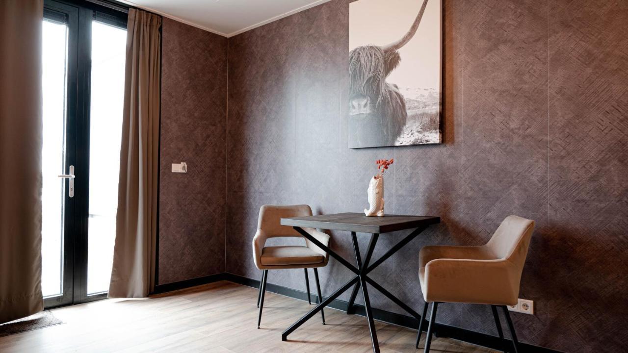 Hotel Biesbosch Drimmelen Exterior photo
